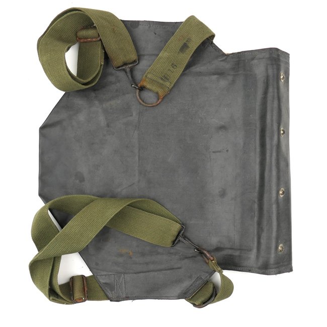 US M7 Army Assault Gas Mask Bag — image 4