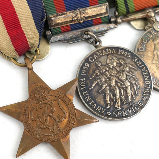 5-piece Canadian Medal Bar — image 2