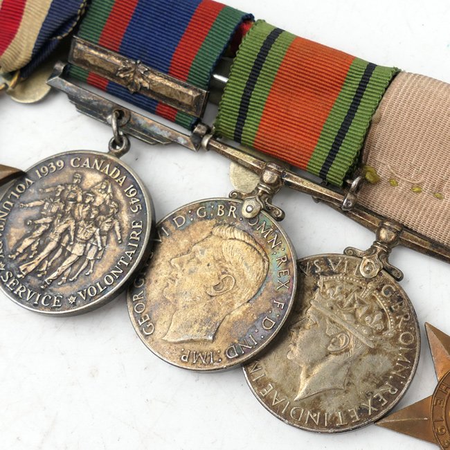 5-piece Canadian Medal Bar — image 3