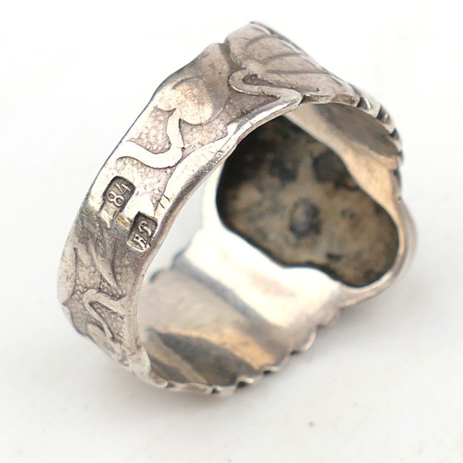 Rare original German 'Totenkopfring' — image 4