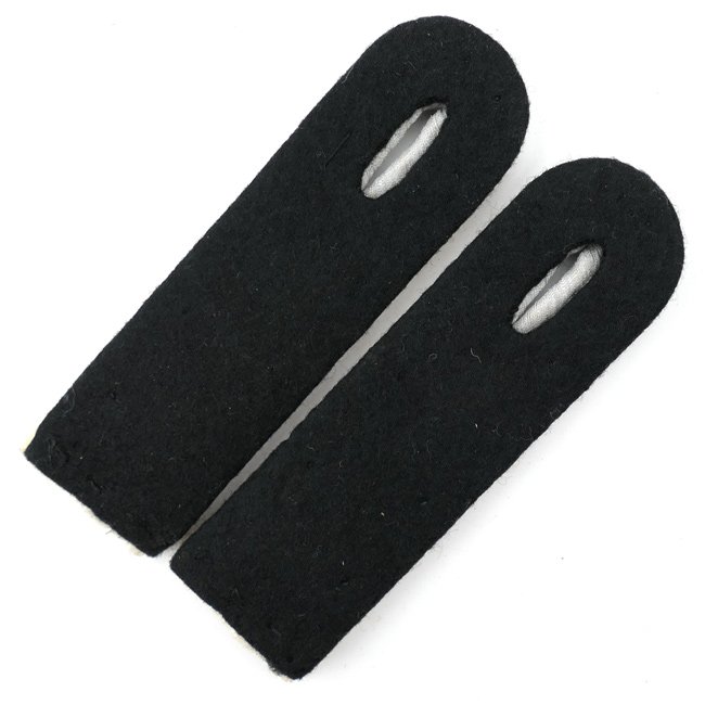 Waffen-SS Untersturmführer's Shoulder Boards — image 3