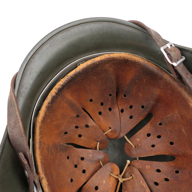 WH (Heer) M35 DD Combat Helmet — image 12