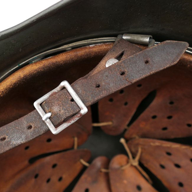 WH (Heer) M35 DD Combat Helmet — image 13