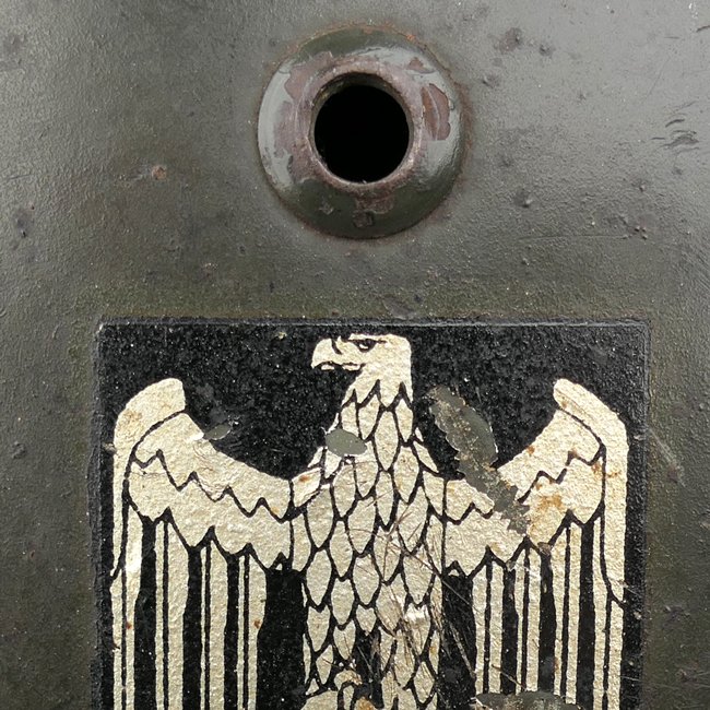 WH (Heer) M35 DD Combat Helmet — image 18