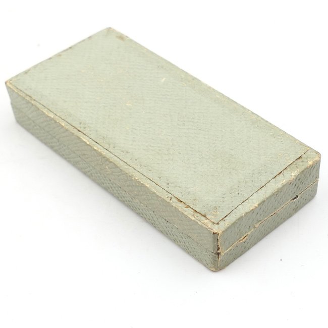 Cased 'Luftschutz-Ehrenzeichen' — image 5