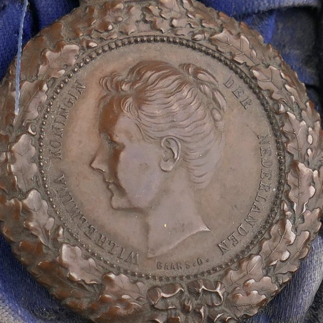 Cased Dutch Honorary Medal for Charitable Assistance — image 6