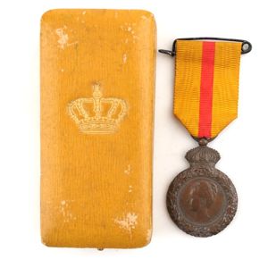 Cased Dutch Honorary Medal for Charitable Assistance