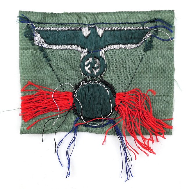 WH (Heer) Officer's M43 type trapezoid — image 3