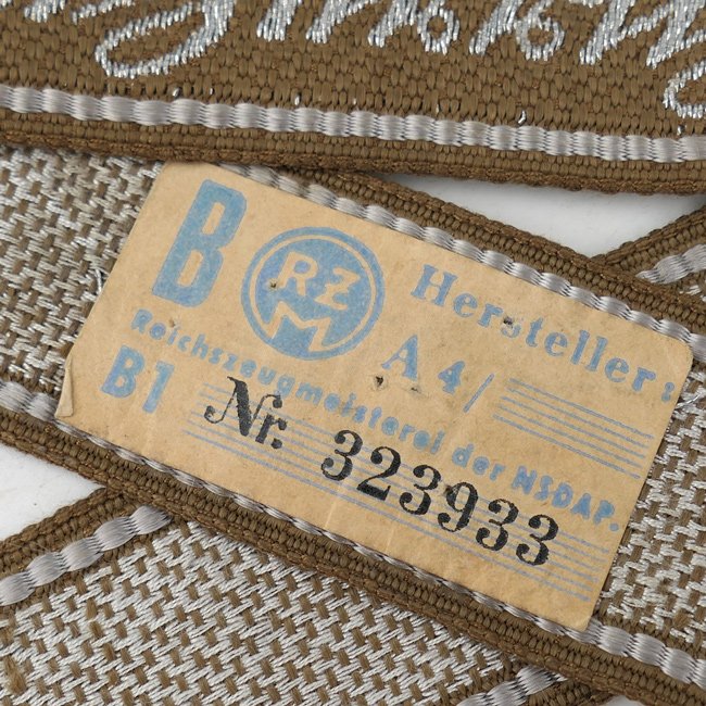 Panzer-Grenadier-Division 'Feldherrnhalle' Flatwire Officer's Cufftitle — image 2