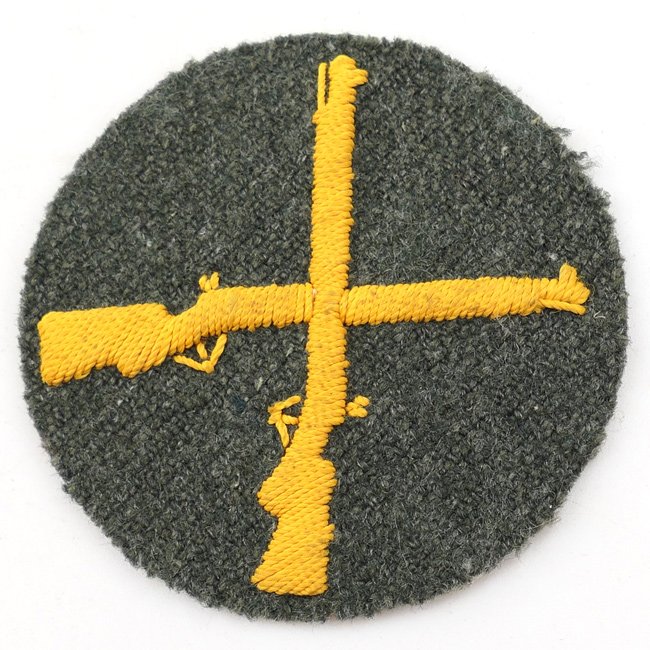 WH (Heer) 'Unterwaffenmeister' Trade Badge — image 2