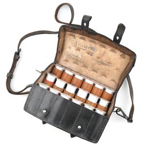 Wehrmacht Flare Ammunition Pouch