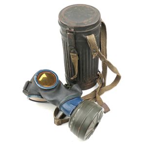 WH Heer/Luftwaffe M38 Gasmask with Canister