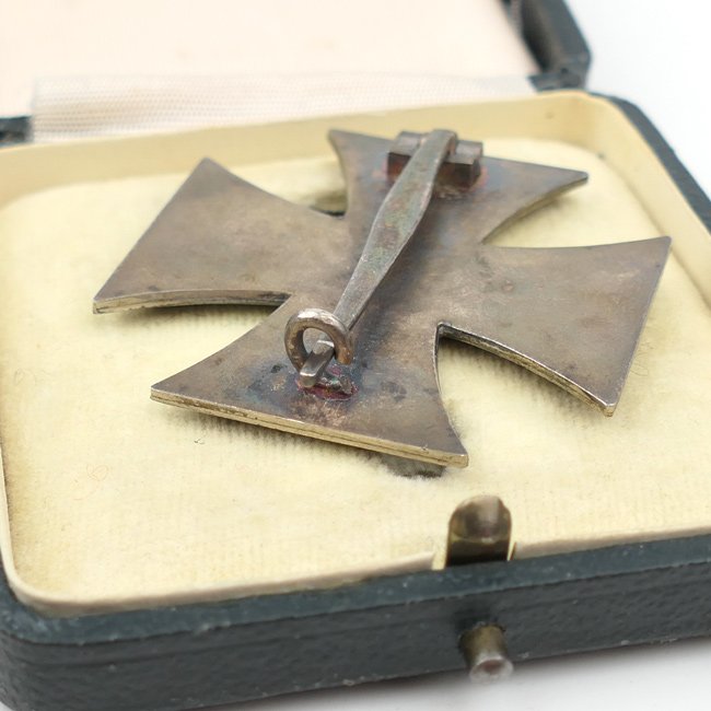 Iron Cross 1st Class 'K&Q' in Green Case — image 5