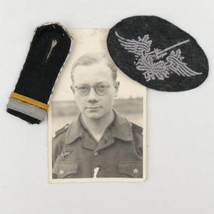 Small 'Flakhelfer' Grouping