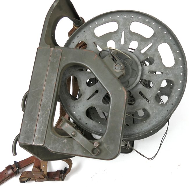 Wehrmacht Signalman's Backpack Cable Layer — image 4