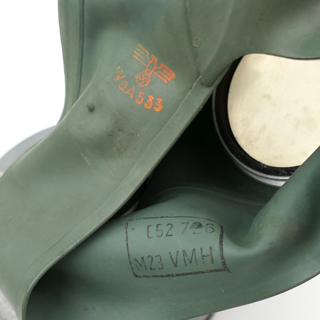 German Luftschutz Gasmask — image 4