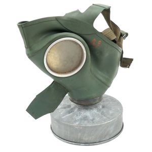 German Luftschutz Gasmask