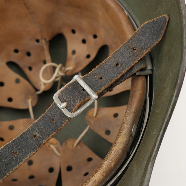 WH (Heer) M35 DD Combat Helmet — image 12