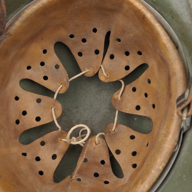 WH (Heer) M35 DD Combat Helmet — image 15