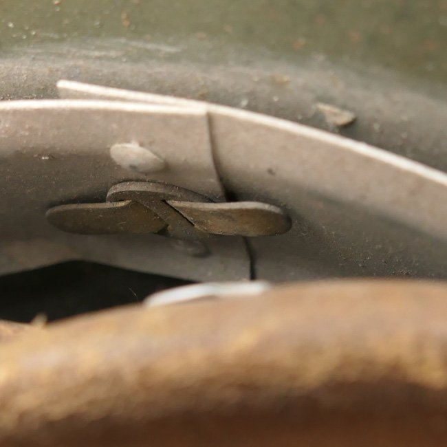 WH (Heer) M35 DD Combat Helmet — image 18