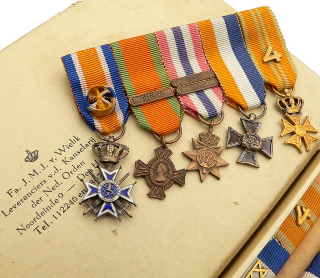 Rare original Dutch Medal-Bar — image 3