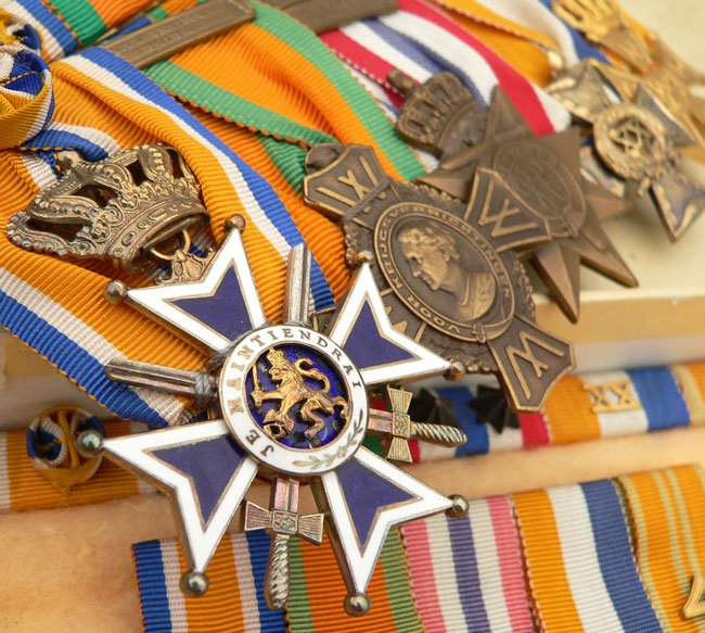 Rare original Dutch Medal-Bar — image 6