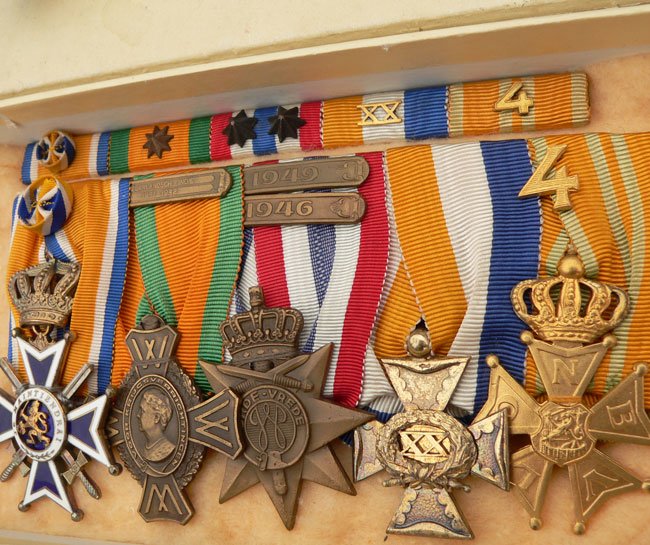 Rare original Dutch Medal-Bar — image 8