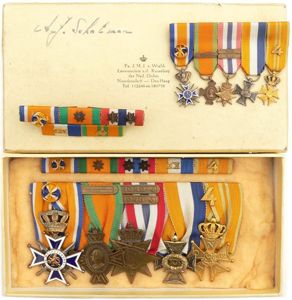 Rare original Dutch Medal-Bar