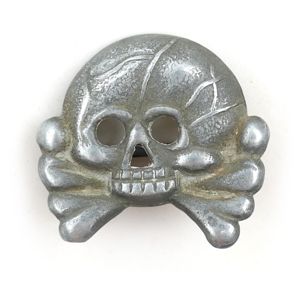WH (Heer) Panzer Collar Tab Skull