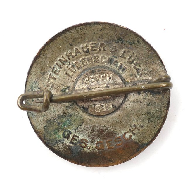 NSDAP Membership Badge 'Steinhauer & Lück' — image 3