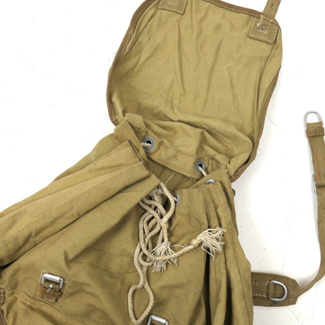 Luftwaffe Tropical Combat Rucksack — image 4