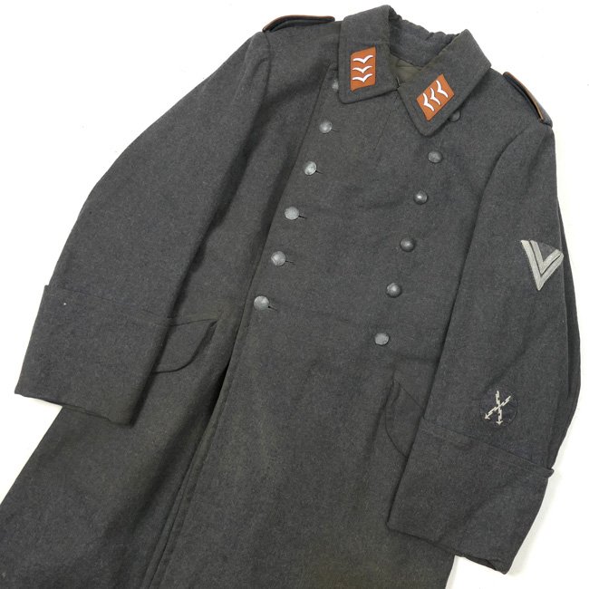 Luftwaffe Signals Obergefreiter's Greatcoat — image 2