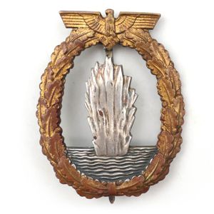 Kriegsmarine Minesweeper War Badge 'Schwerin'