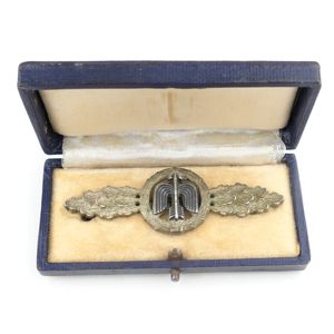 Cased LW 'Frontflugspange für Jäger' in Silver