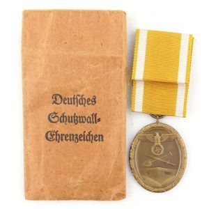 Westwall Medal with Pouch