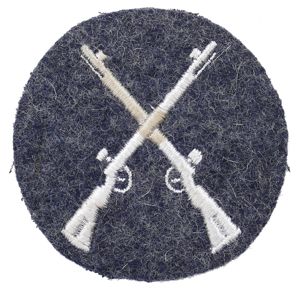 Luftwaffe 'Waffenpersonal' Trade Badge