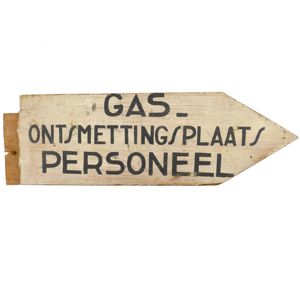 Dutch 'Gas-ontsmettingsplaats' Wooden Sign