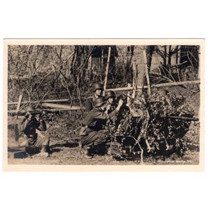 Luftwaffe 'Leichte Flak' Postcard