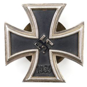Iron Cross 1st Class 'L/52' Screw-Back
