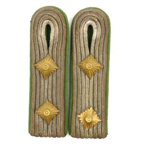 'Hauptmann der Schutzpolizei' Shoulder Boards