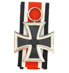 WW2 Iron Cross 2nd Class '23'