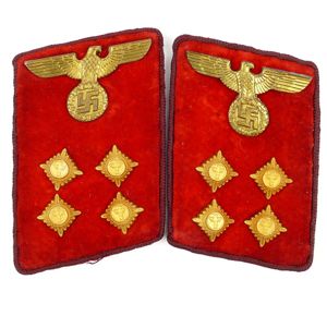 NSDAP 'Gau Gemeinschaftsleiter' collar-tabs