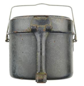 Late war Enamelled Mess Kit M42
