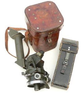 Complete 'Richtkreis 31' set with pouches