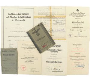 WH (Heer) Wehrpaß & Award Documents