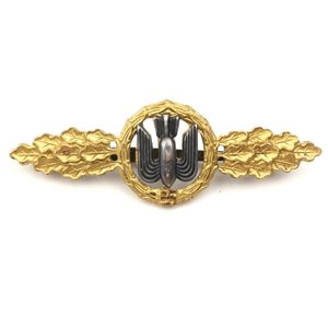 Luftwaffe Bomber Clasp in Gold