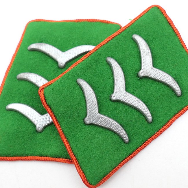 Pair of Luftwaffe Field Division Collar-tabs — image 2
