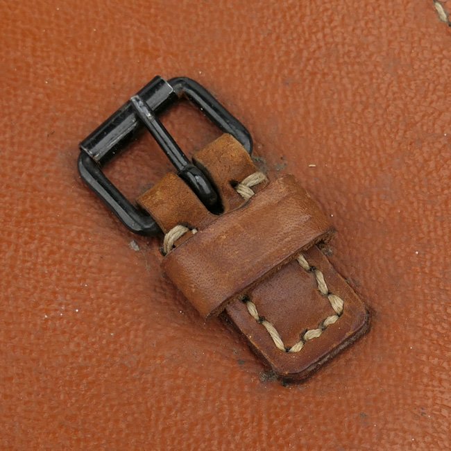 German Pouch made of 'Ersatz' Material — image 4
