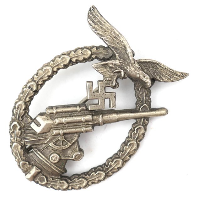 Luftwaffe Flak Artillery War Badge 'Juncker' — image 2