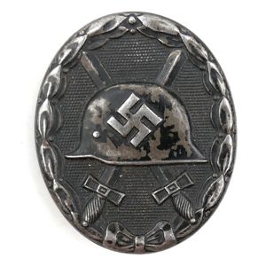 Wound Badge in Black 'L/56'